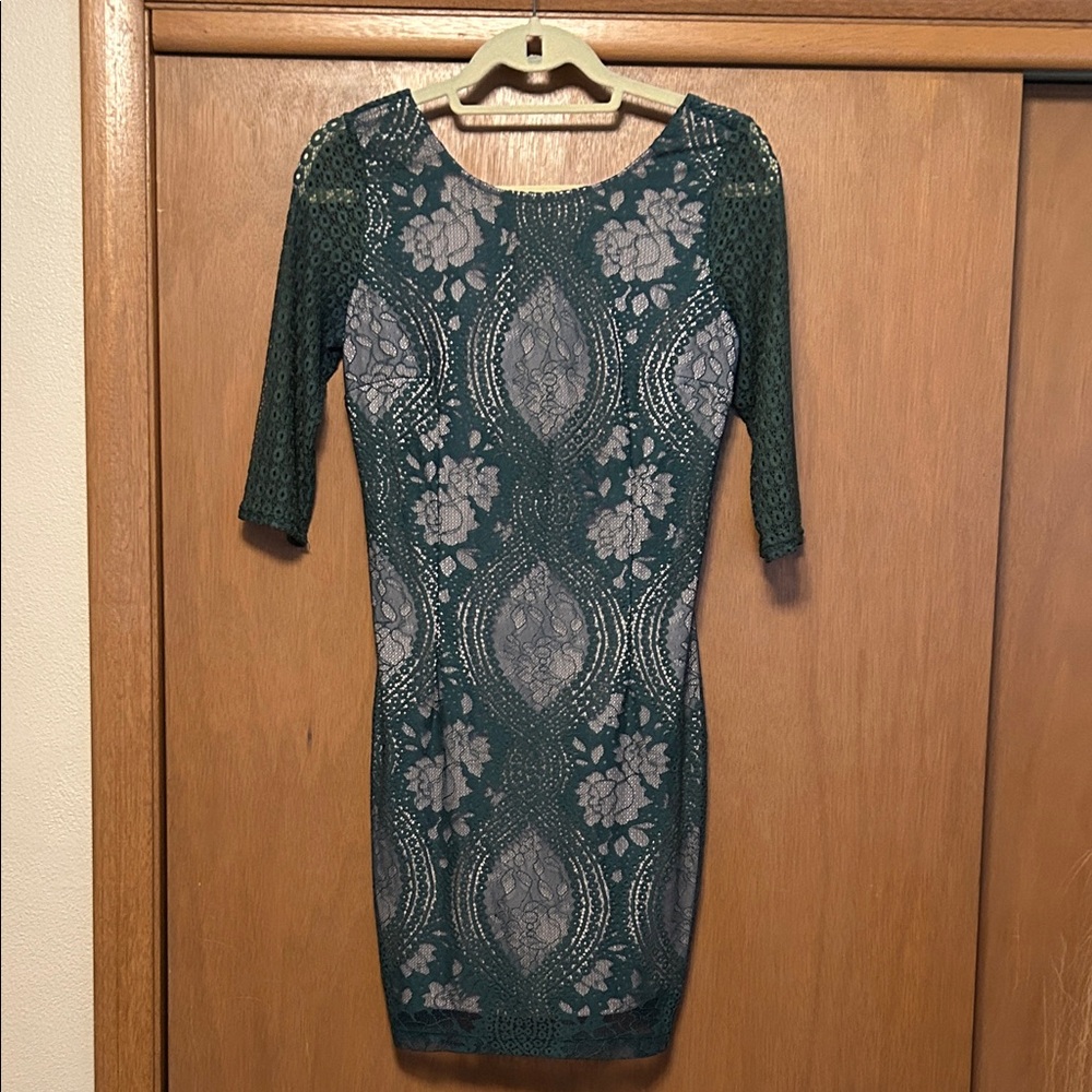 BCX Green Lace 3/4 Sleeve Dress